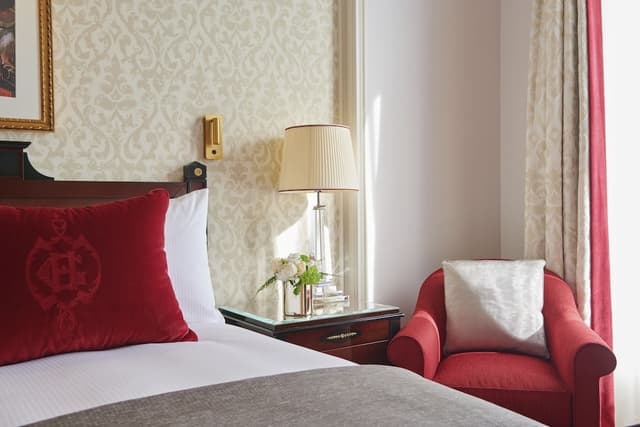 Classic Room, 2 Twin Beds · photo 8