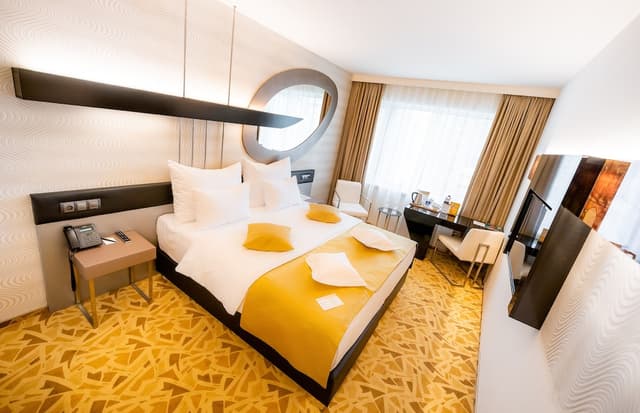 Deluxe Double or Twin Room · photo 3