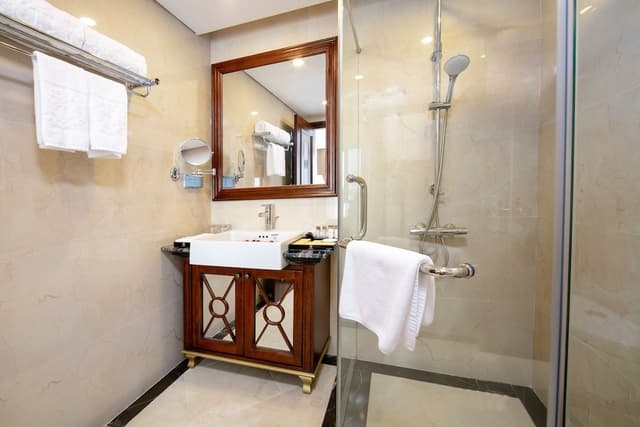 Premier Twin Room, City View (With View) · photo 8