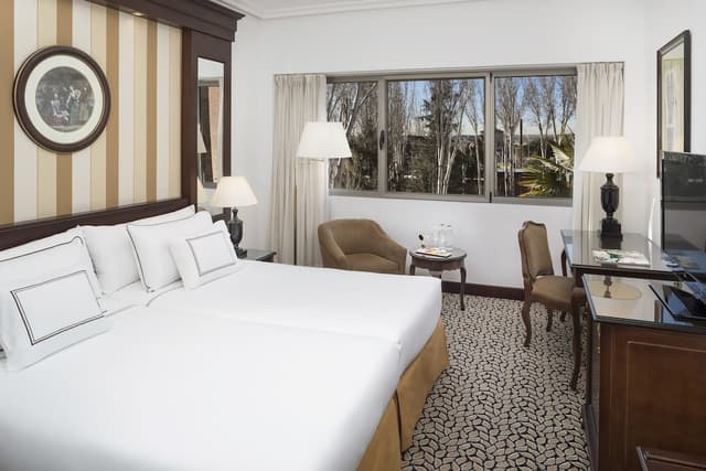 Superior Room, Pool View · photo 4