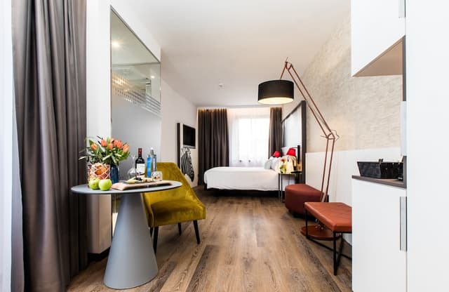 Superior Room, City View (Space) · photo 8