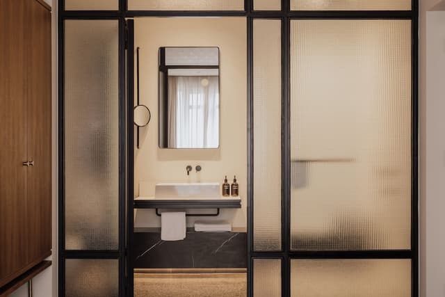 Superior Room, 1 King Bed (Acropolis View) · photo 2