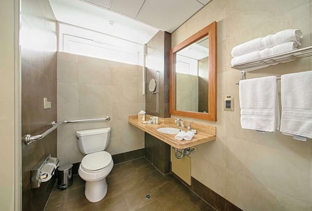 Twin Room, 2 Double Beds, Accessible · foto 2