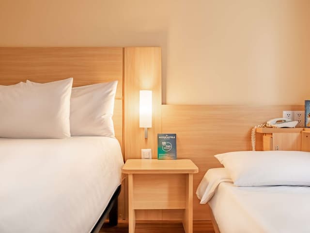 Standard Room, Multiple Beds · photo 3