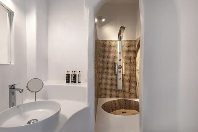Premium Cave Suite Caldera & Sea View · photo 7