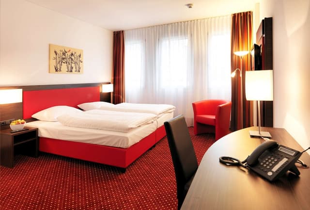 Standard Room, 2 Twin Beds · photo 3