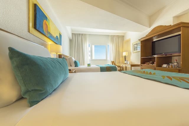 Executive Room, Multiple Beds, Partial Ocean View · foto 1