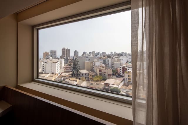 Room, 1 Queen Bed, City View · photo 7