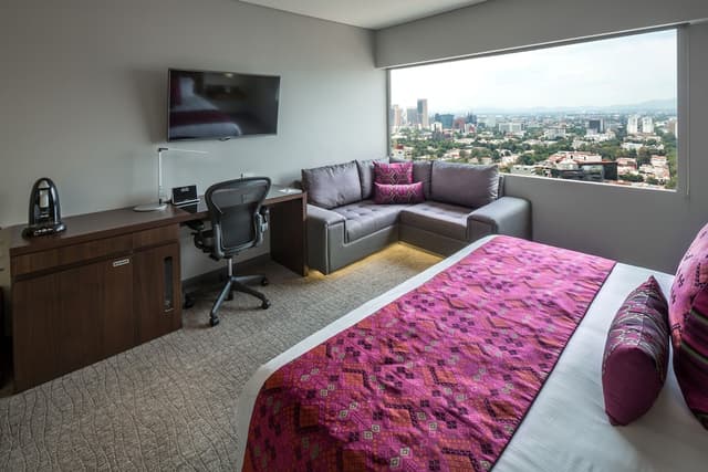 Classic Room, 2 Queen Beds (Executive Floor) · photo 6