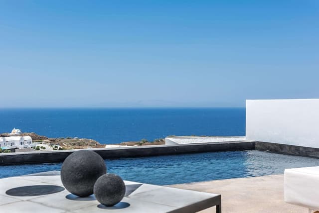 Sunset Suite with Infinity Pool · photo 5