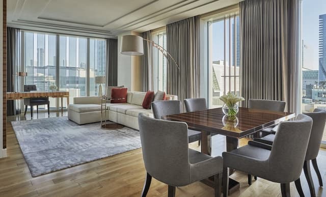 Deluxe Suite, 1 King Bed (Executive) · photo 1
