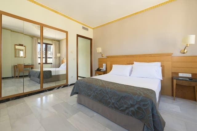 Double Room (extra beds) · photo 2