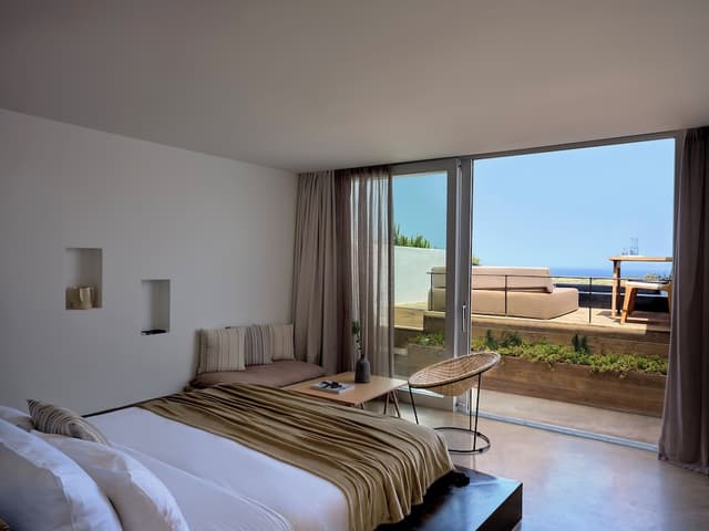 Sunset Suite with Infinity Pool · photo 1