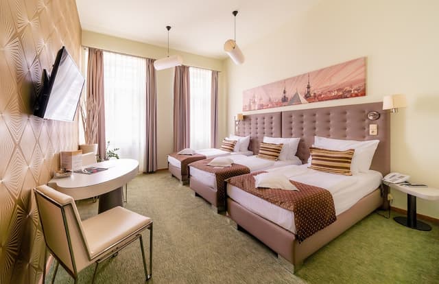 Classic Triple Room, 3 Twin Beds · photo 1