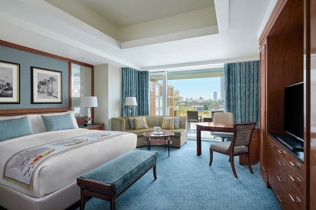Deluxe Room, 1 King Bed, Smoking, Terrace · photo 1