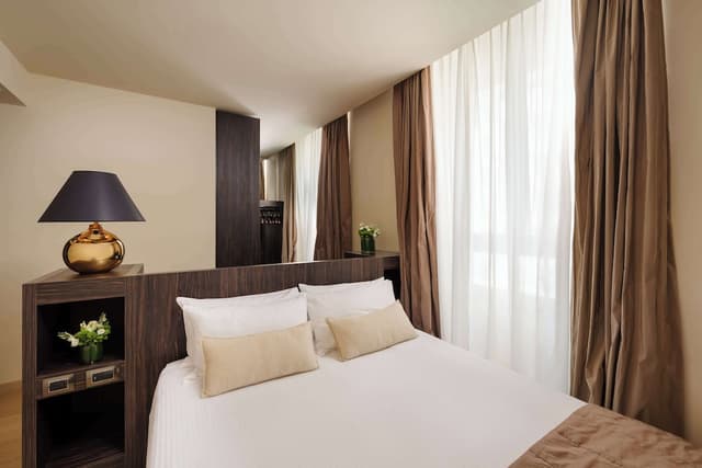 Deluxe Room · photo 6