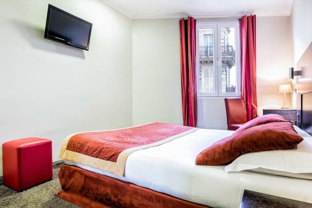 Standard Double or Twin Room · photo 7