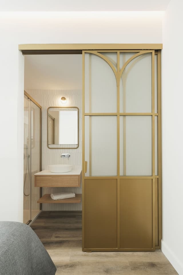 Economy Double Room (in the annex building) · photo 7