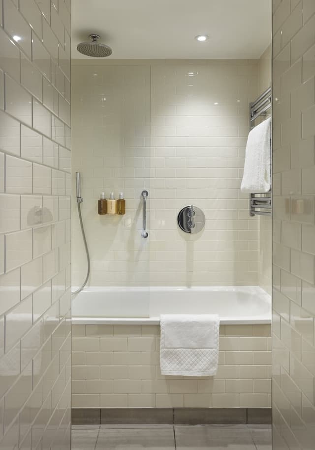 Classic Room, 1 King Bed · photo 2