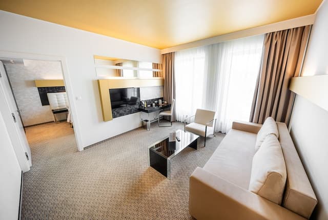 Deluxe Suite · photo 1