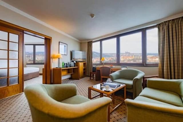 Premium Studio Suite · photo 1