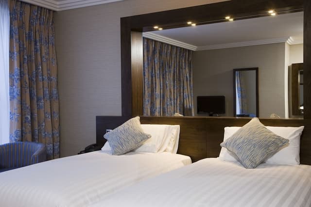 Superior Twin Room, 2 Twin Beds · photo 3