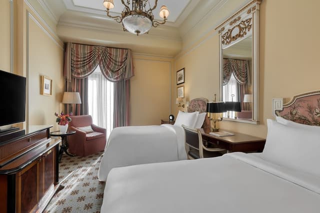 Deluxe Room, 2 Twin Beds (View) · photo 1