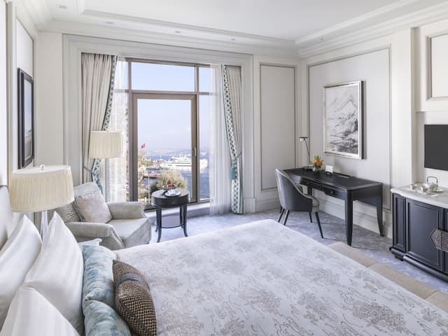 Deluxe Twin Room (Bosphorus Partial View) · photo 1