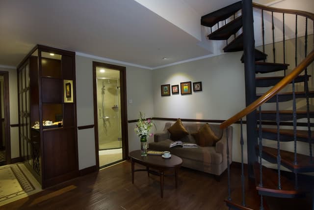 Duplex Suite, 1 king bed · photo 4