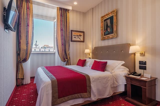 Deluxe Double or Twin Room, City View · photo 6