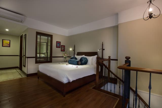 Duplex Suite, 1 king bed · photo 1