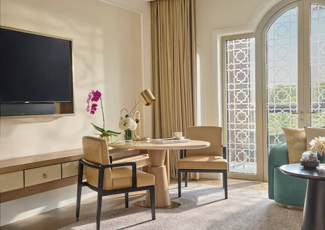 Deluxe Room, 2 Twin Beds, Garden View · photo 6
