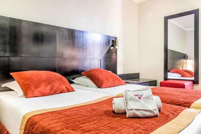 Standard Double or Twin Room · photo 8