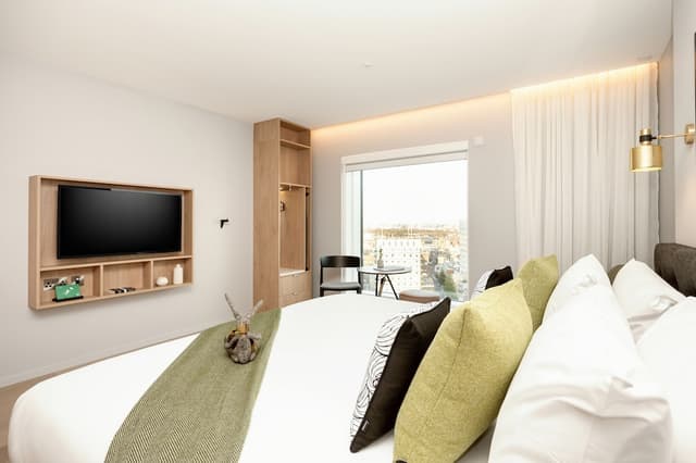 Studio Accessible Sleeps 3 · photo 7