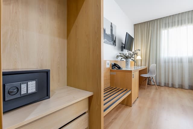 Double Room (2 Adults and 1 Child) · foto 4