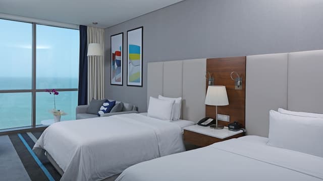 Classic Room, 2 Queen Beds, Accessible · photo 4