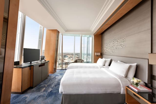 Deluxe Room, 2 Twin Beds, City View · photo 1