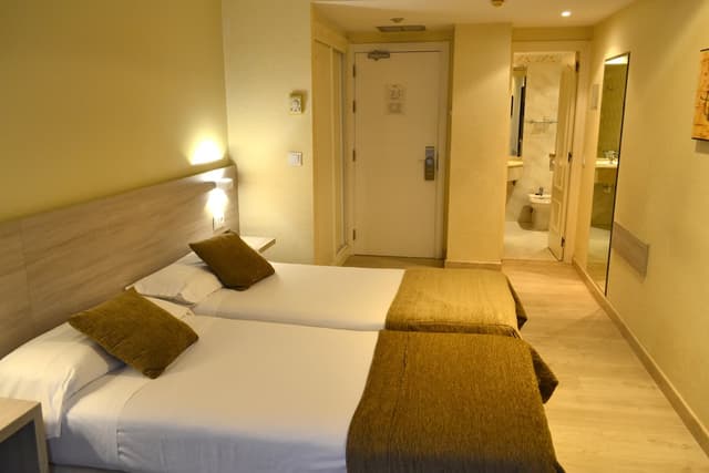 Double Room · photo 4