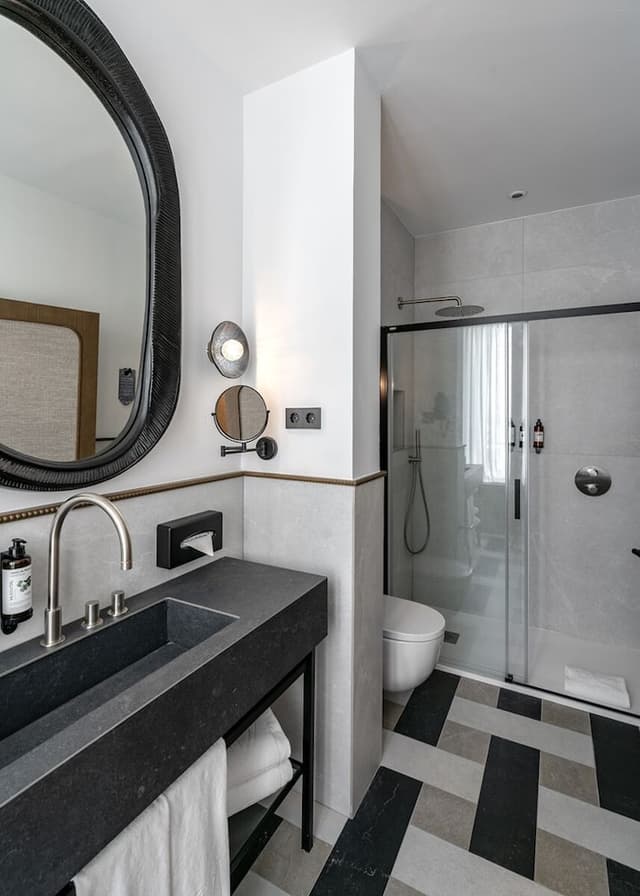 Superior room single use Barrio de las Letras view with balcony · foto 5