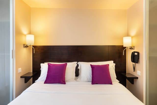 Classic Double Room, 1 Queen Bed · photo 3