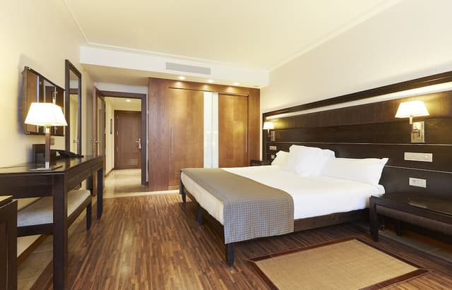 Suite Estudio Junior con Balcón · foto 1