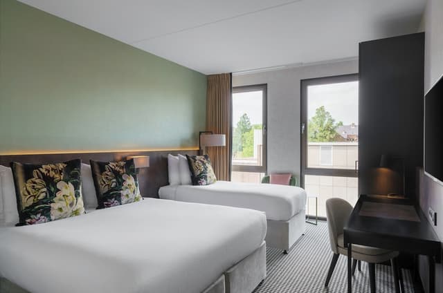 Family Triple Room, Canal View · photo 1