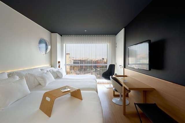 Room (Orbital) · photo 3