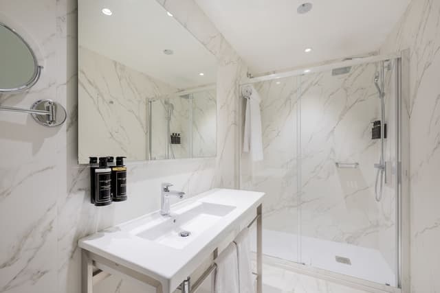 Double Room, Balcony, City View · photo 7