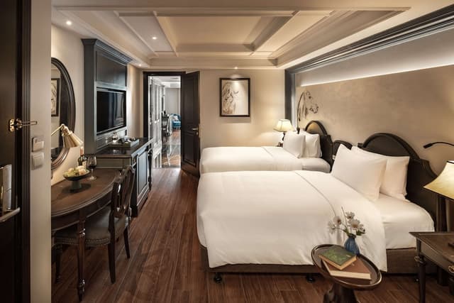 Superior Double or Twin Room With Internal Window · photo 4