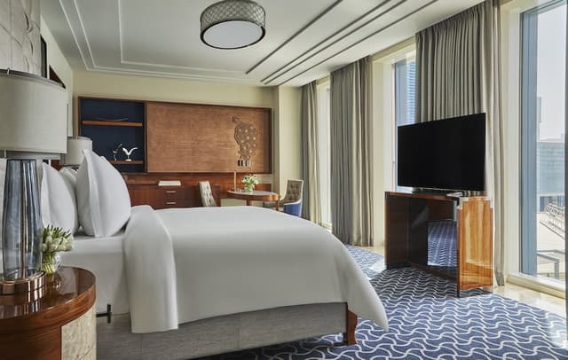 Premier Room, 1 King Bed · photo 1