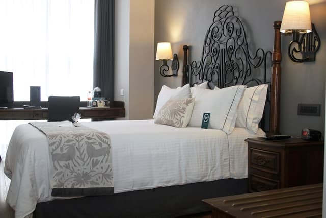 Standard Room, 1 Queen Bed · photo 6