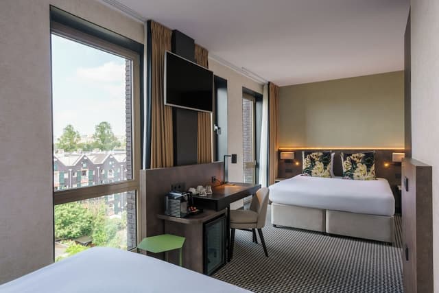 Superior Triple Room, Canal View · photo 1
