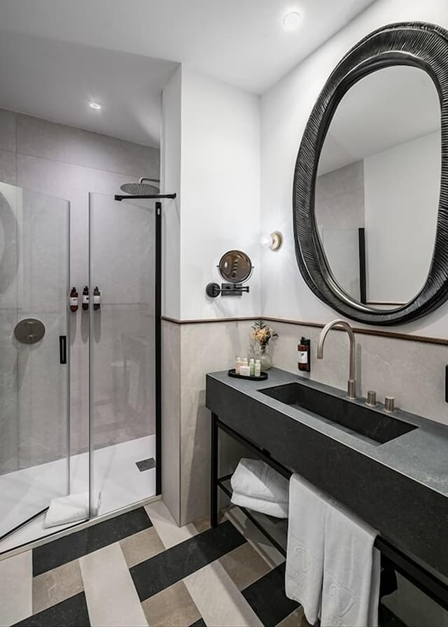 Superior room single use patio view · photo 7