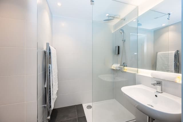 1 Bedroom Apartment Twin · photo 8
